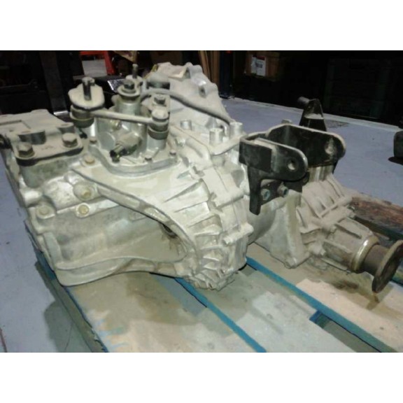 Recambio de caja cambios para kia sportage 2.0 crdi referencia OEM IAM S614JE040136 4X4 