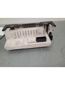 Recambio de display para renault megane ii berlina 5p authentique referencia OEM IAM 8200290542   2