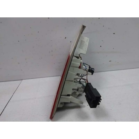 Recambio de piloto trasero izquierdo interior para bmw serie 5 touring (e61) 525d referencia OEM IAM 2TZ00942701  