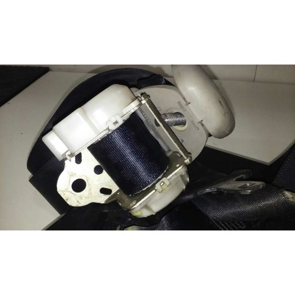 Recambio de cinturon seguridad trasero izquierdo para toyota corolla verso (r1) 1.8 luna referencia OEM IAM   