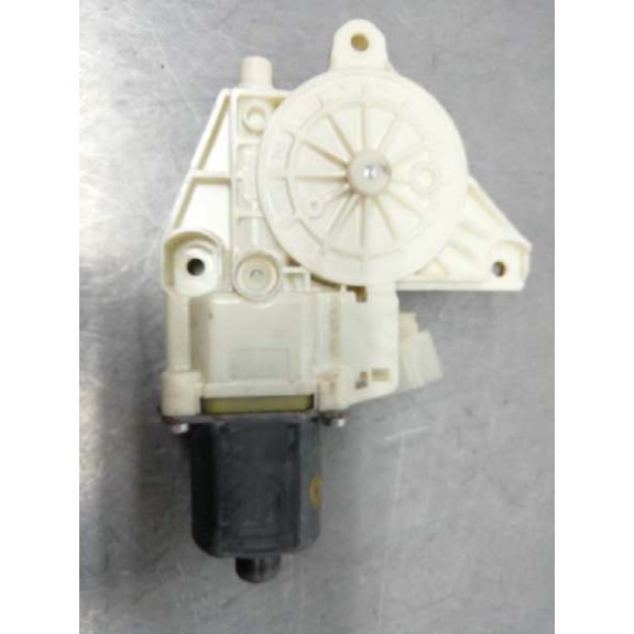 Recambio de motor elevalunas delantero derecho para mercedes-benz clase b (w246) b 180 cdi be (246.200) referencia OEM IAM A2469