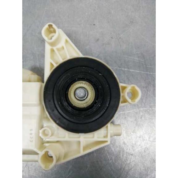 Recambio de motor elevalunas delantero derecho para mercedes-benz clase b (w246) b 180 cdi be (246.200) referencia OEM IAM A2469