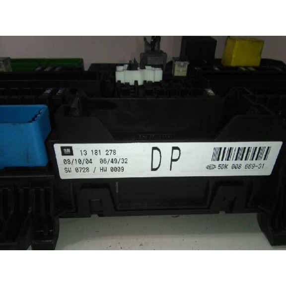 Recambio de caja reles / fusibles para opel astra h berlina cosmo referencia OEM IAM   