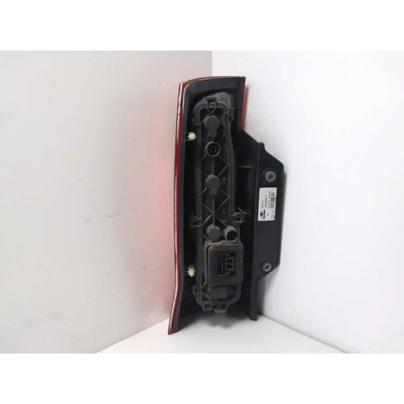 Recambio de piloto trasero derecho para fiat fiorino 1.3 16v jtd cat referencia OEM IAM 13202F  