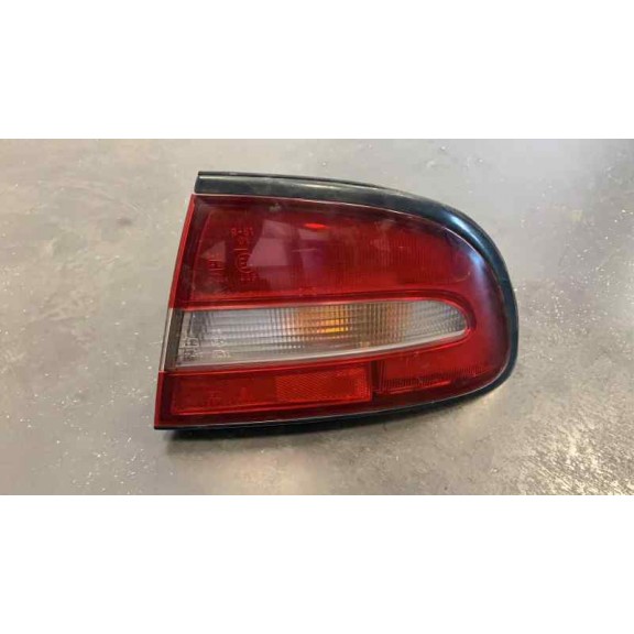 Recambio de piloto trasero derecho para mitsubishi galant berlina (e50) 2000 glsi berlina (4-ptas.) referencia OEM IAM  4 PTAS E