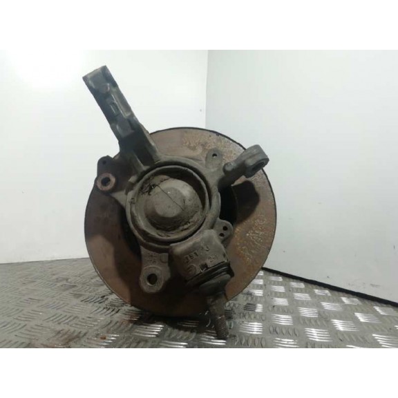 Recambio de mangueta delantera derecha para renault master kipper doka l3h1 3,5t referencia OEM IAM   6 TORNILLOS