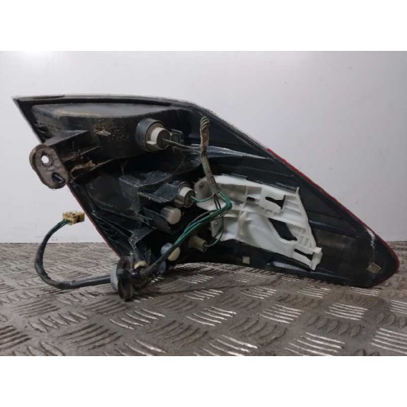 Recambio de piloto trasero derecho para subaru legacy kombi/outback b14 outback limited referencia OEM IAM   