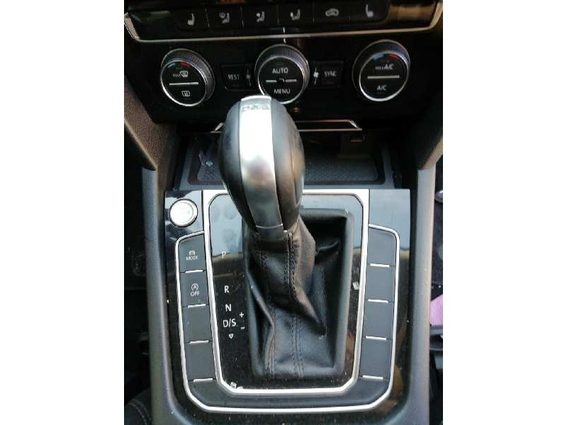 Recambio de palanca cambio para volkswagen passat variant (3g5) advance bmt referencia OEM IAM 3q1713023f SELECTOR AUTO DSG