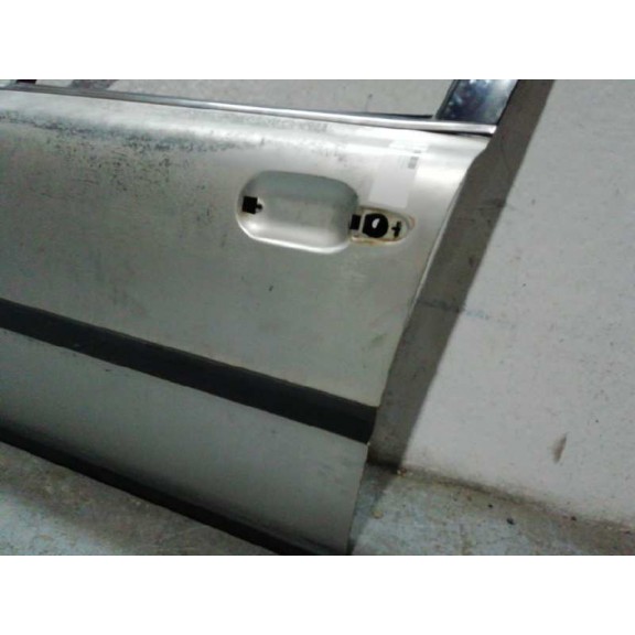 Recambio de puerta delantera izquierda para volvo xc90 2.4 diesel cat referencia OEM IAM  PLATA 