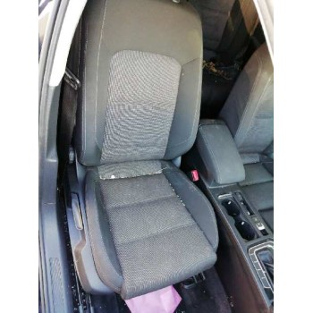 ASIENTO DELANTERO DERECHO REGULACION MANUAL 