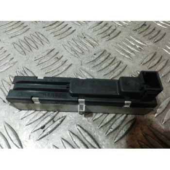 Recambio de display para peugeot 207 xt pack referencia OEM IAM 9664447680  