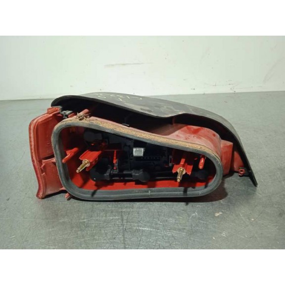 Recambio de piloto trasero derecho para peugeot 106 (s2) long beach referencia OEM IAM SR  