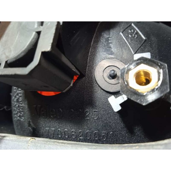Recambio de piloto trasero derecho para renault laguna (b56) 2.0 anade referencia OEM IAM 7700820051  