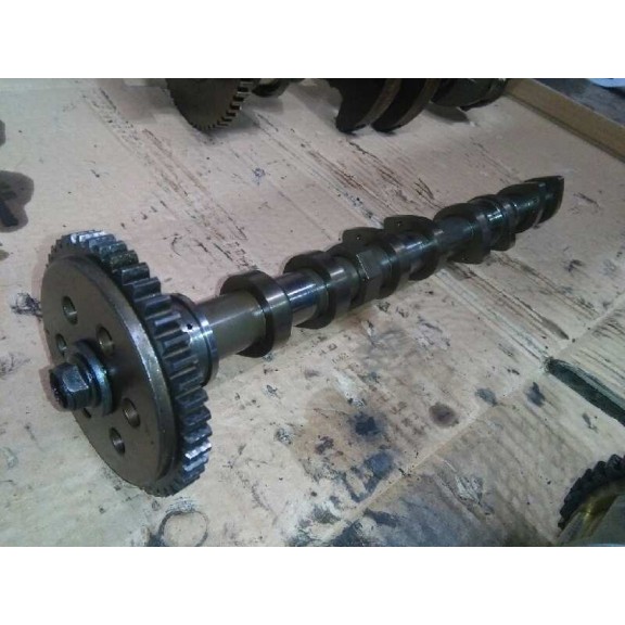 Recambio de arbol de levas para kia venga 1.4 cat referencia OEM IAM 242002B110 ESCAPE 