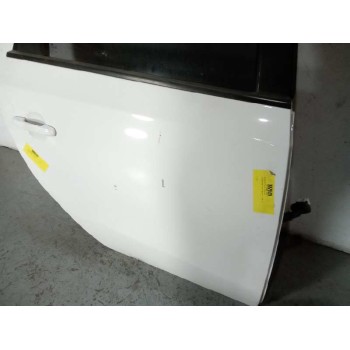 Recambio de puerta trasera derecha para hyundai i30cw 1.6 crdi cat referencia OEM IAM 770042L210 BLANCA 