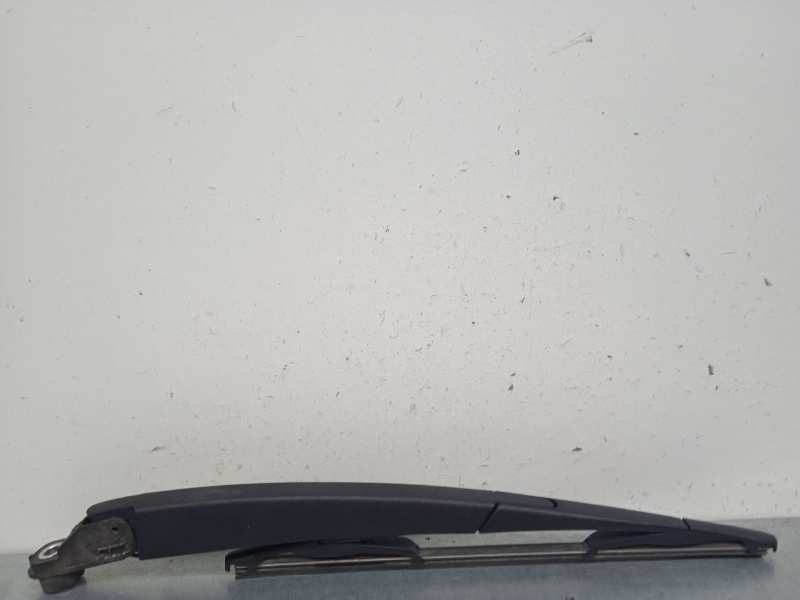 Recambio de brazo limpia trasero para hyundai ix20 sle blue referencia OEM IAM 80007277 988151P000 