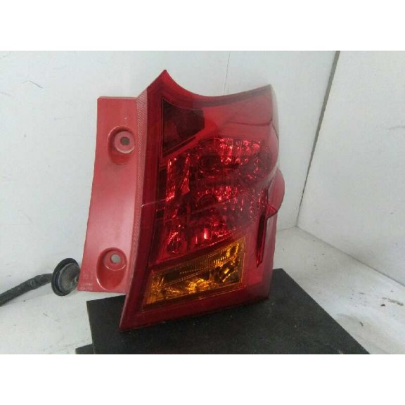 Recambio de piloto trasero derecho para toyota auris 1.4 turbodiesel cat referencia OEM IAM   