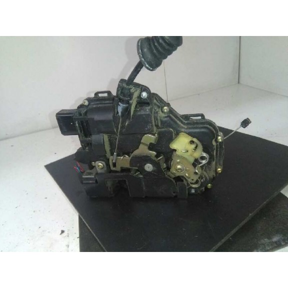 Recambio de cerradura puerta delantera derecha para seat leon (1m1) stella referencia OEM IAM   FICHA NEGRA 8 PINS