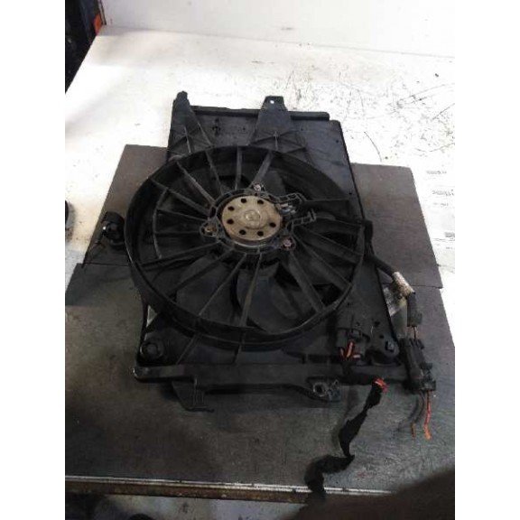 Recambio de electroventilador para opel meriva 1.6 16v referencia OEM IAM 13181073  13181073