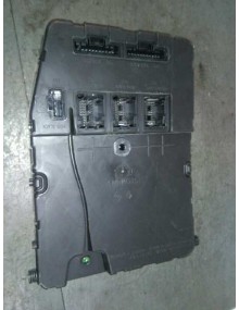 Recambio de caja reles / fusibles para renault scenic ii grand confort dynamique referencia OEM IAM 8200525384   2