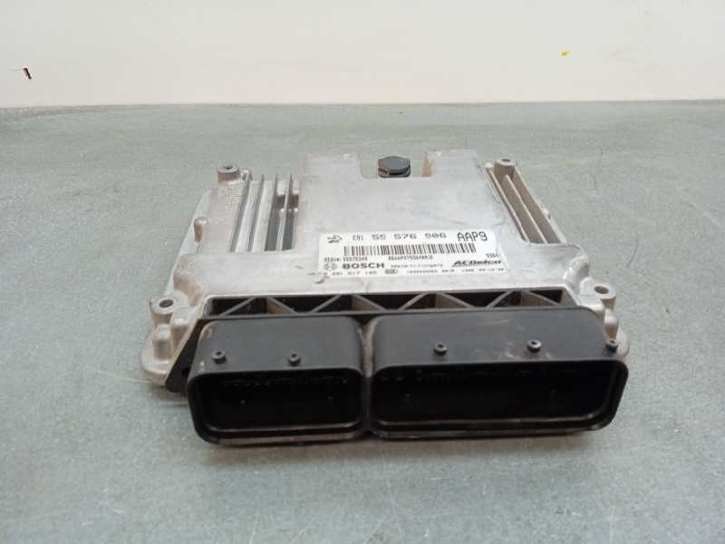 Recambio de centralita motor uce para opel insignia berlina 2.0 cdti cat referencia OEM IAM 55576906 0281017105 