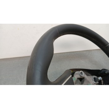Recambio de volante para renault captur zen referencia OEM IAM 484000110r SIN AIRBAG 