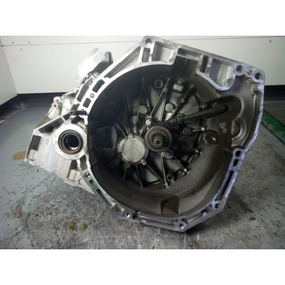 Recambio de caja cambios para renault megane iii berlina 5 p expression referencia OEM IAM TL4068 49.986KM 6V