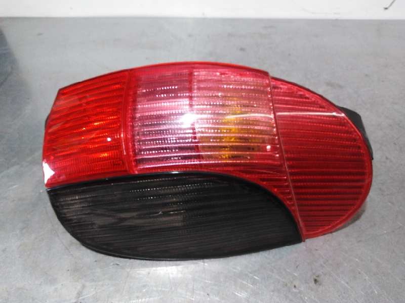 Recambio de piloto trasero derecho para peugeot 306 break boulebard referencia OEM IAM  RANCHERA 