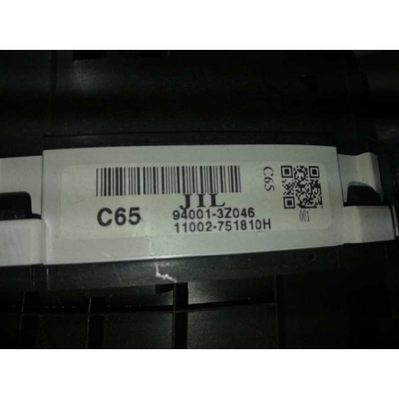 Recambio de cuadro instrumentos para hyundai i40 comfort referencia OEM IAM 940013Z046 6000 RPM 240 KM/H 