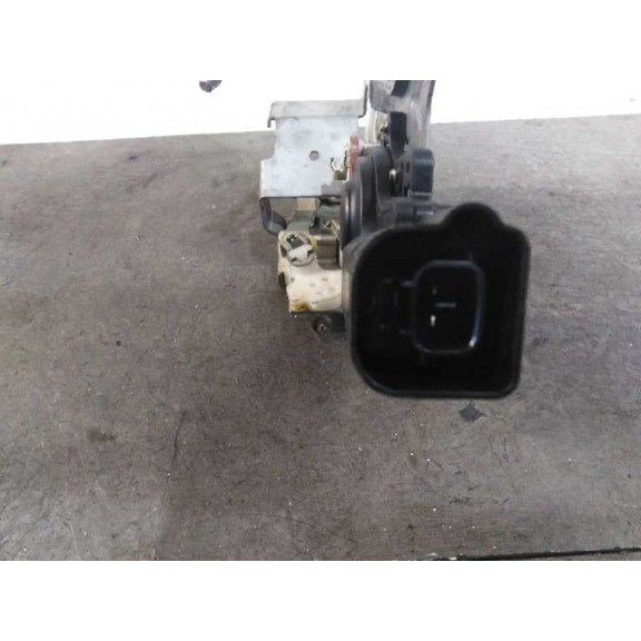 Recambio de cerradura puerta trasera derecha para toyota aygo (kgb/wnb) básico referencia OEM IAM  2 PIN 