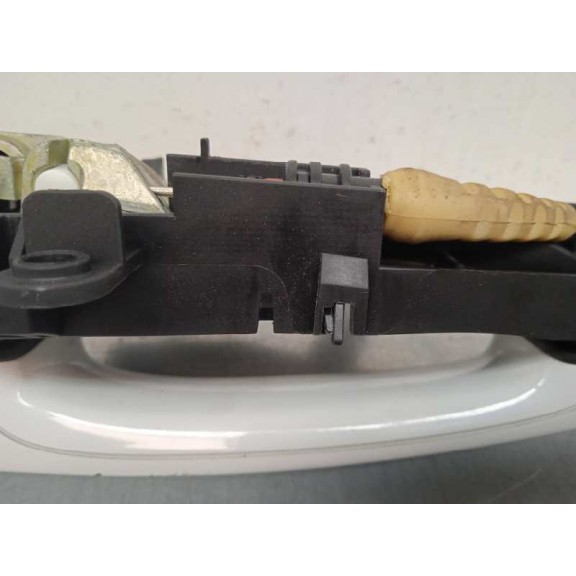Recambio de maneta exterior trasera izquierda para bmw serie 3 berlina (e90) 318d referencia OEM IAM  BLANCO 