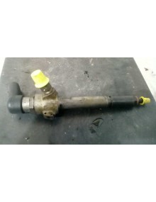 Recambio de inyector para renault scenic iii family edition referencia OEM IAM 820038253 K9K832 