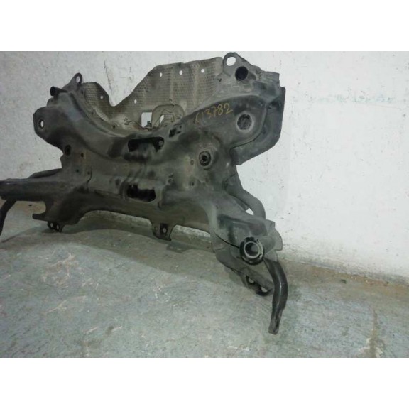 Recambio de puente delantero para lexus ct 200h referencia OEM IAM   