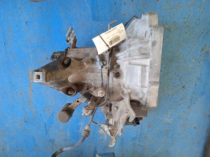 Recambio de caja cambios para mazda 3 berlina (bk) 1.6 vvt active referencia OEM IAM 8TH0708817 B 5V