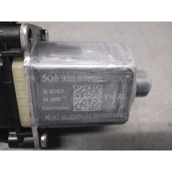 Recambio de motor elevalunas trasero izquierdo para seat arona fr referencia OEM IAM 5Q0959811D 0130822695 