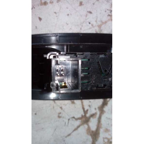 Recambio de mando elevalunas trasero izquierdo para citroën c4 lim. collection referencia OEM IAM 96657926XT  4 PIN