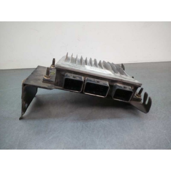 Recambio de centralita motor uce para renault scenic ii 1.5 dci diesel referencia OEM IAM 8200334419  