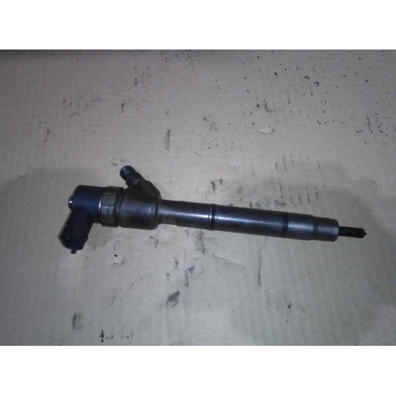 Recambio de inyector para hyundai i30 1.6 crdi cat referencia OEM IAM 338002A900  