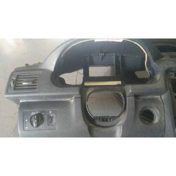 Recambio de salpicadero para mercedes-benz clase b (w245) 180 cdi (245.207) referencia OEM IAM A1696800887  AIRBAG