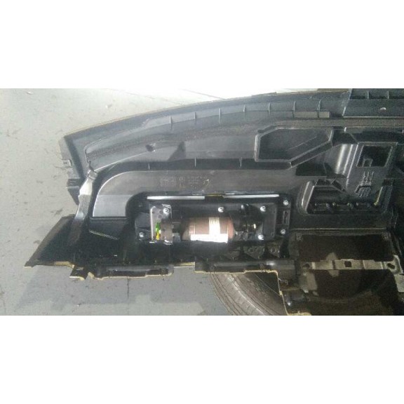 Recambio de salpicadero para mercedes-benz clase b (w245) 180 cdi (245.207) referencia OEM IAM A1696800887  AIRBAG