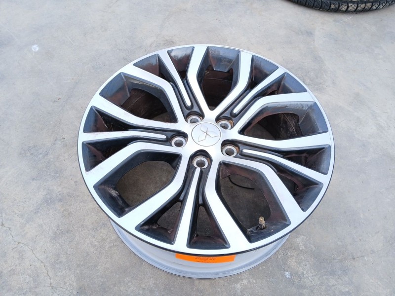 Recambio de llanta trasera derecha para mitsubishi asx (ga_w_) 1.6 mivec (ga1w) referencia OEM IAM 4250D659  x1