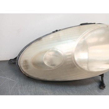 Recambio de faro derecho para nissan micra iii (k12) 1.2 16v referencia OEM IAM 26010AX700  