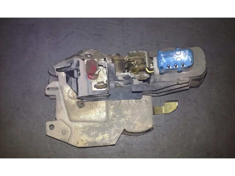 Recambio de cerradura puerta trasera izquierda para bmw serie 3 berlina (e36) 325td referencia OEM IAM   3PIN