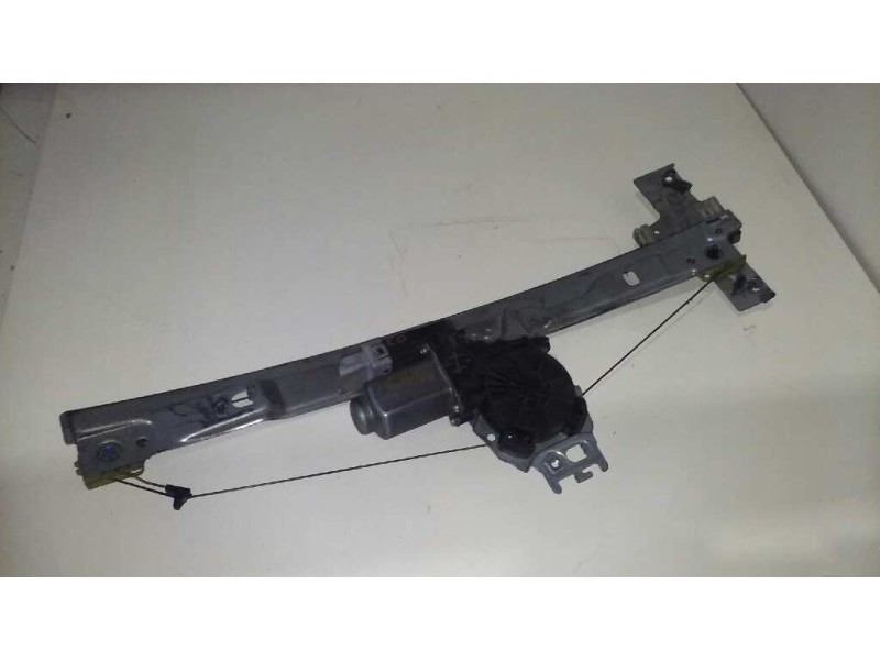 Recambio de elevalunas delantero izquierdo para peugeot 207 confort referencia OEM IAM  3P 6 PINS