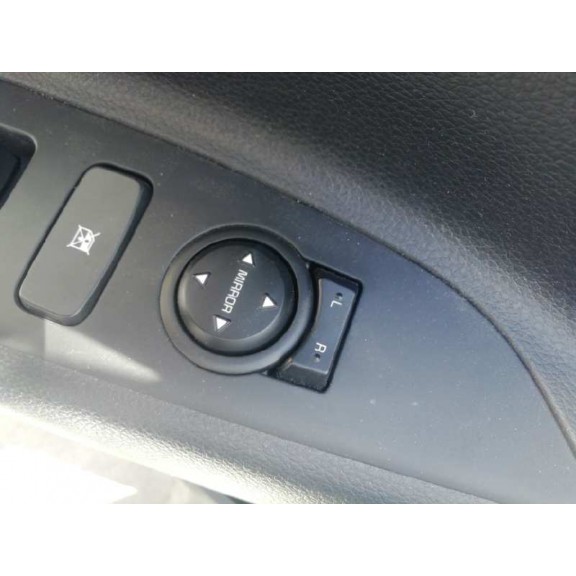 Recambio de retrovisor derecho para kia rio 1.0 t-gdi hybrid referencia OEM IAM  NO ABATIBLE 