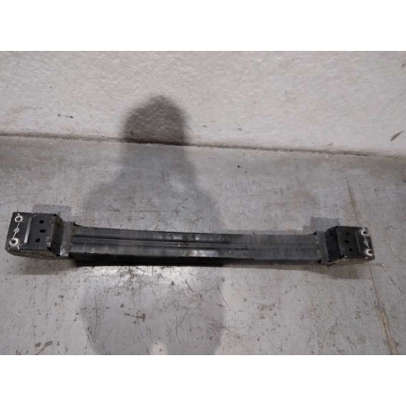 Recambio de refuerzo paragolpes delantero para chrysler voyager (rg) 2.8 crd cat referencia OEM IAM 04857882AA  