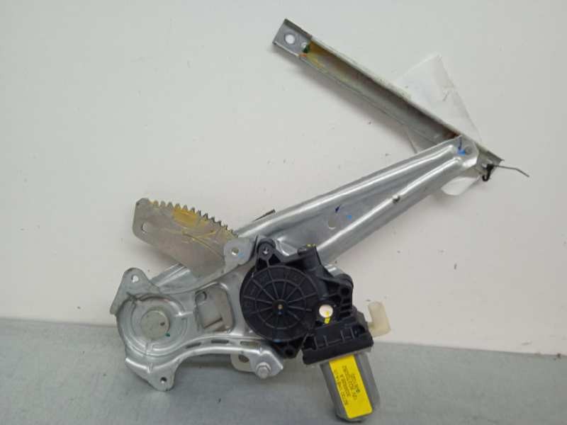 Recambio de elevalunas trasero izquierdo para nissan note acenta referencia OEM IAM 827013VV0A 827301HB1A 2 PINS