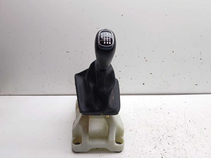 Recambio de palanca cambio para kia xceed (cd) 1.4 t-gdi referencia OEM IAM 43700J7100WK  