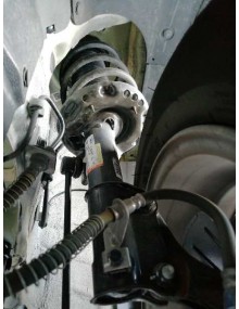 Recambio de amortiguador delantero izquierdo para kia rio 1.0 t-gdi hybrid referencia OEM IAM   