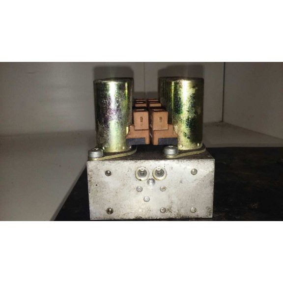 Recambio de modulo electronico para peugeot 306 cabriolet (s2) 1.6 referencia OEM IAM 15152194 REPARTIDOR PRESION 